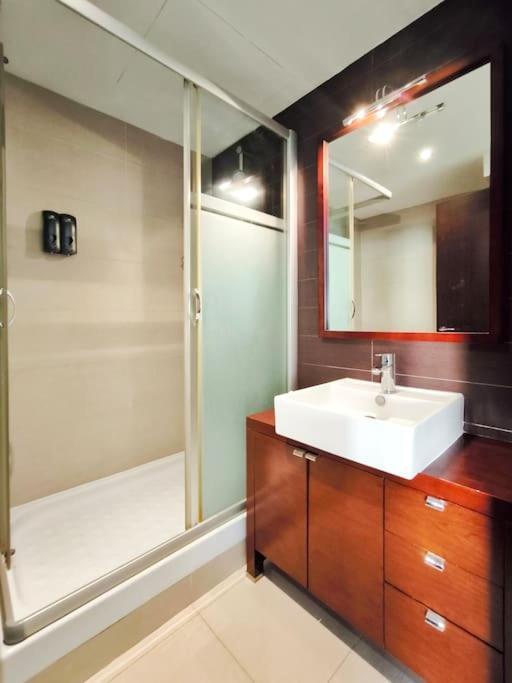 Moderno Apartamento Duplex En Terrassa Centro Екстер'єр фото