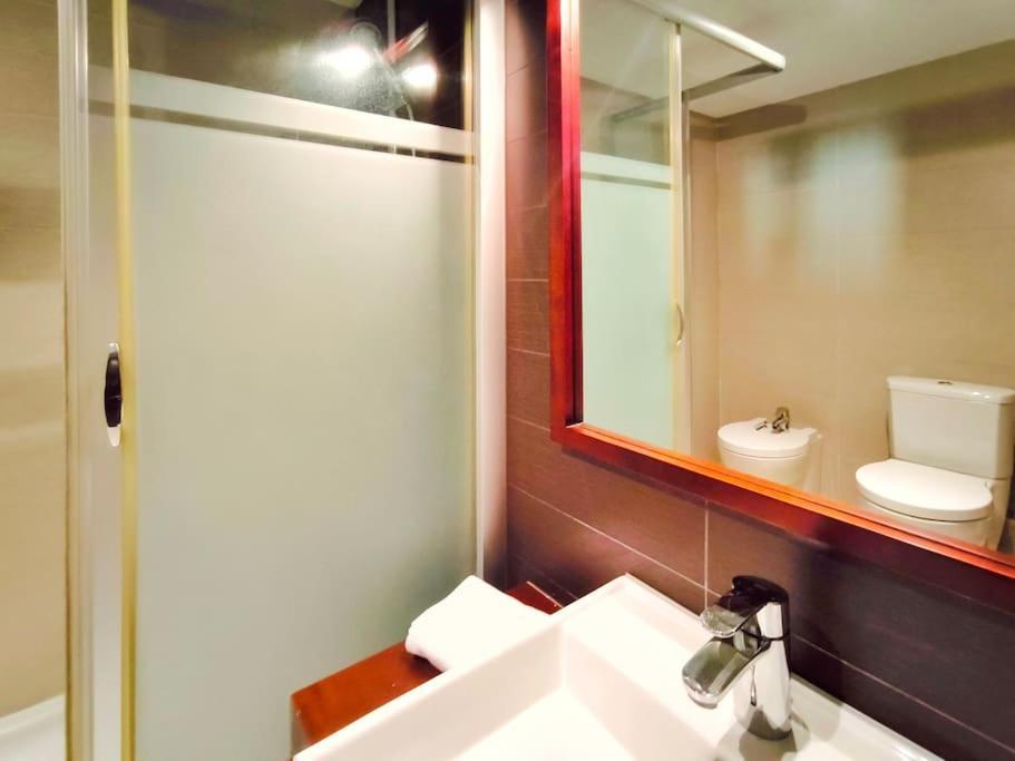Moderno Apartamento Duplex En Terrassa Centro Екстер'єр фото