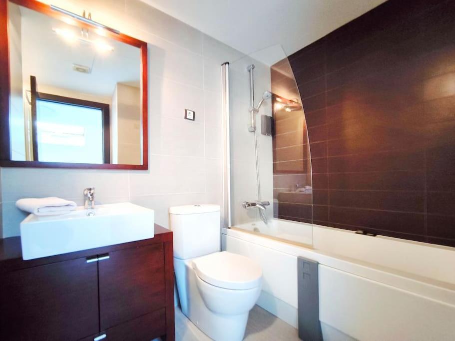Moderno Apartamento Duplex En Terrassa Centro Екстер'єр фото