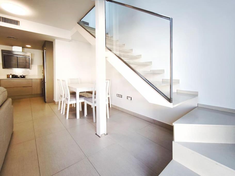 Moderno Apartamento Duplex En Terrassa Centro Екстер'єр фото