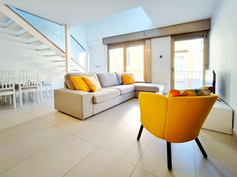 Moderno Apartamento Duplex En Terrassa Centro Екстер'єр фото